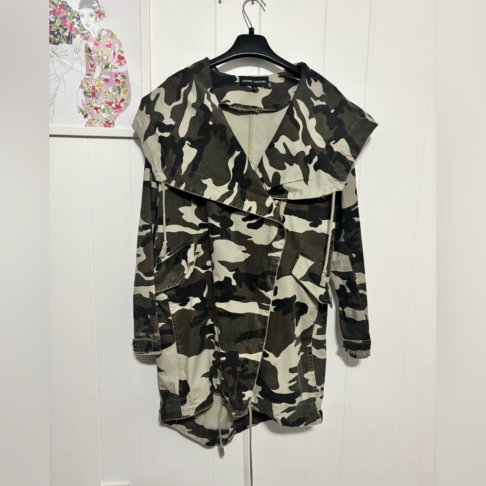 Camouflage Hooded Jacket